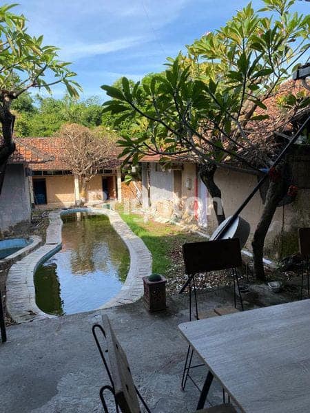 Rumah Eks Resto Di Kuta