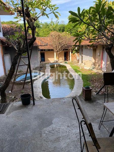 Rumah Eks Resto Di Kuta