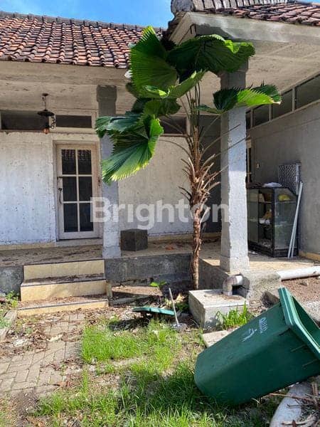 Rumah Eks Resto Di Kuta