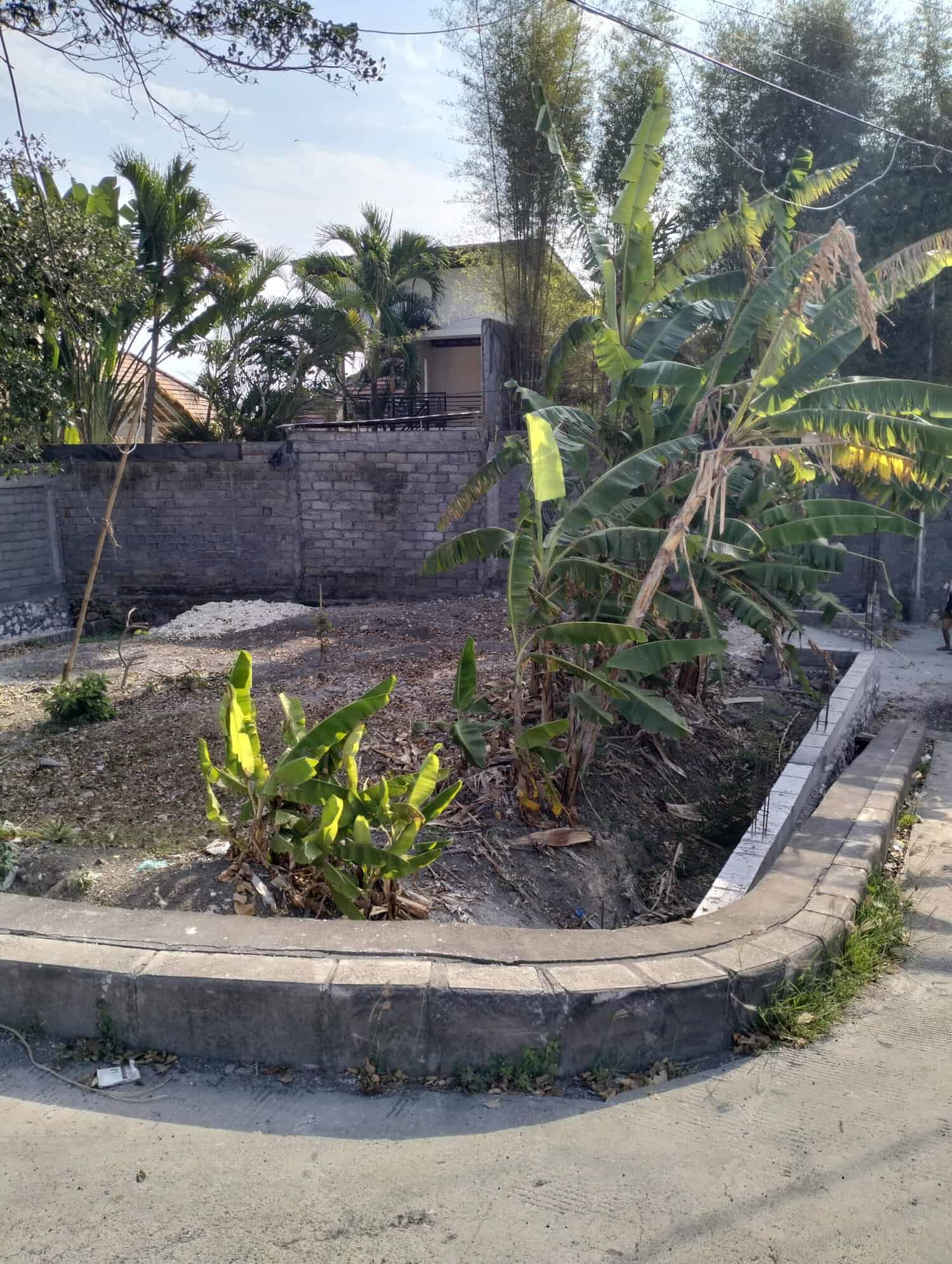 Tanah 2 are di Seminyak, dekat Sunset Road