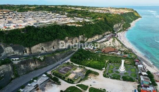 Tanah Dengan Pemandangan Memukau Depan Pantai Pandawa