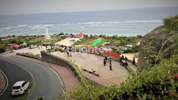Tanah Dengan Pemandangan Memukau Depan Pantai Pandawa