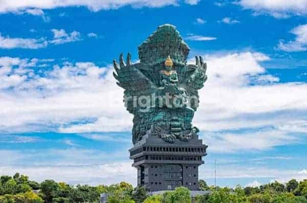 Villa Freehold Di Jalan Raya Uluwatu Dekat WK Badung Bali