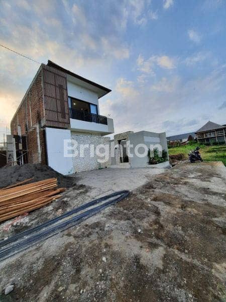 Villa Baru 3 BR Di Dekat Pantai Munggu