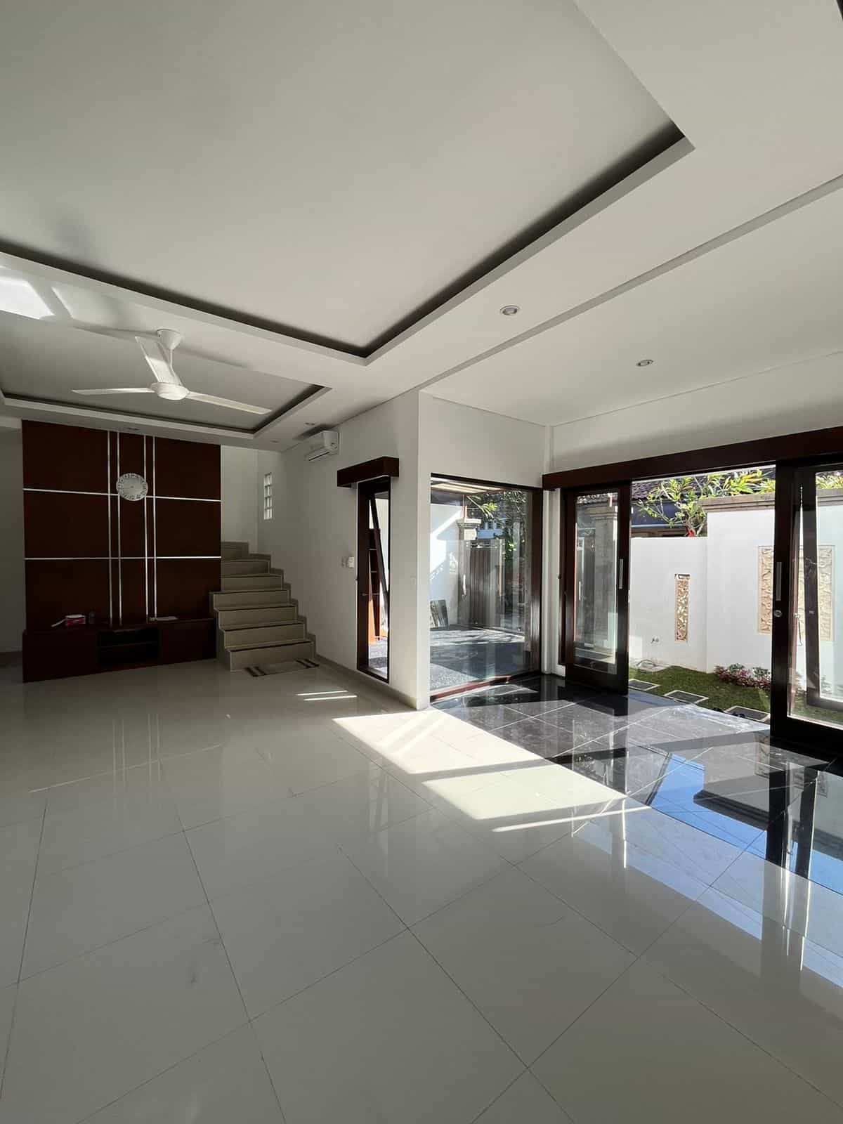 Villa Sanur 4 Bedrooms Enclosed Living