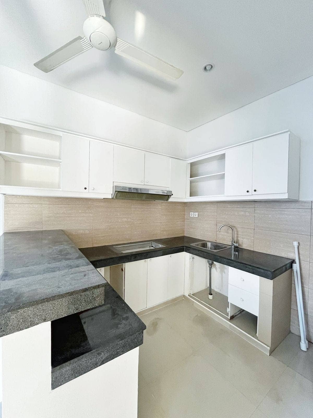 Villa Sanur 4 Bedrooms Enclosed Living