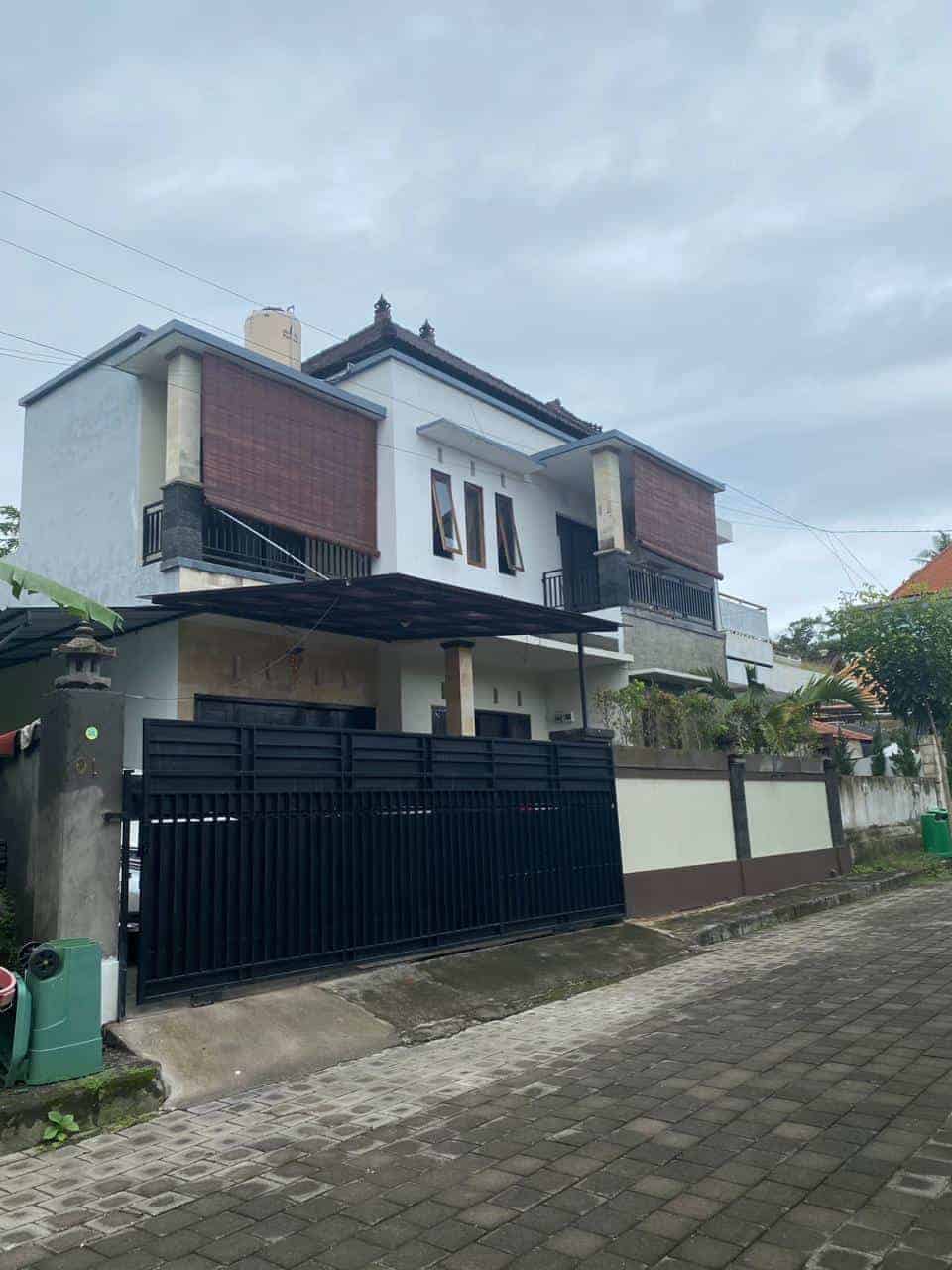 Rumah 2 Lantai Di Kawasan Elite Jalan Ida Bagus Mantra Gianyar