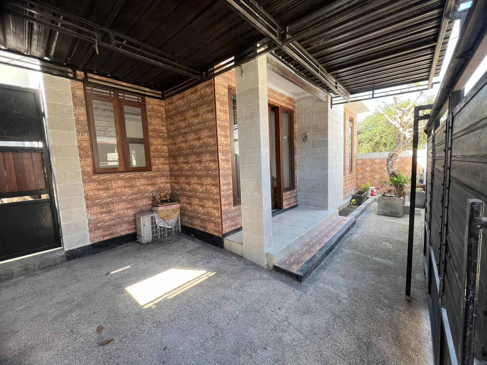 Rumah 1 Lantai Di Jalan Lamika Ungasan Badung
