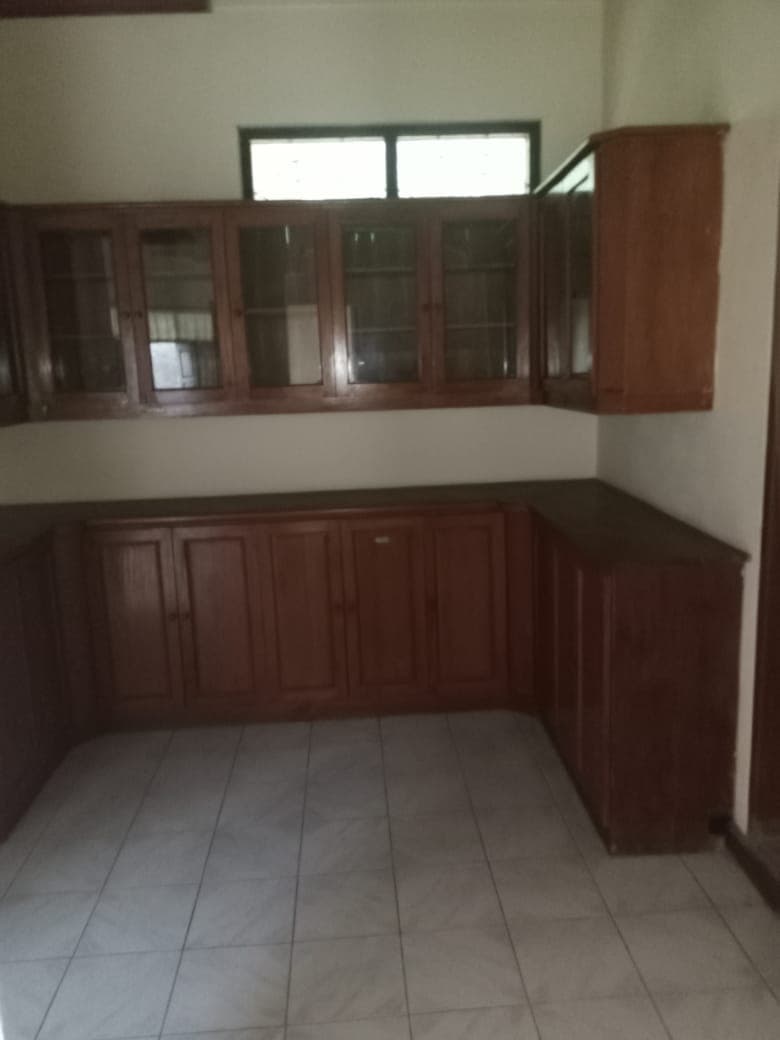 Rumah 2 Lantai Dekat Pantai Sanur, Denpasar Selatan