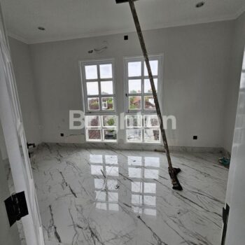 Ruko 2 Lantai Dimensi 4x10 Di Jalan Gunung Salak, Padang Sambian Denpasar